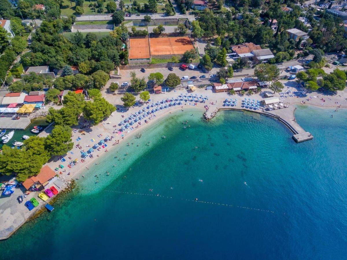Villa Sara Crikvenica Bagian luar foto