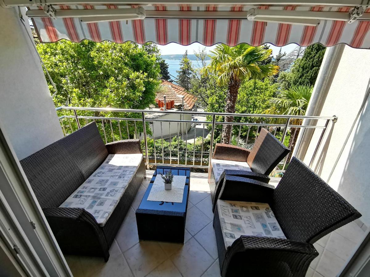 Villa Sara Crikvenica Bagian luar foto