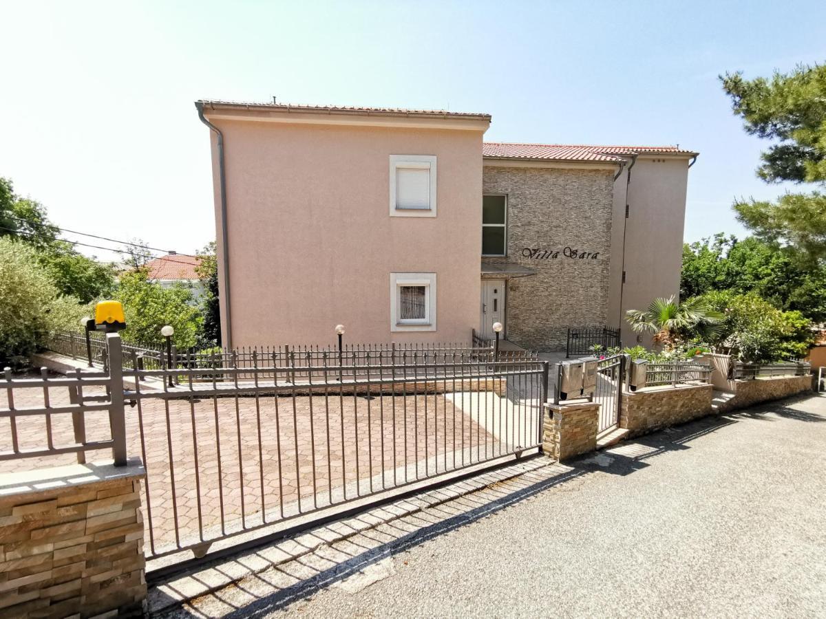 Villa Sara Crikvenica Bagian luar foto